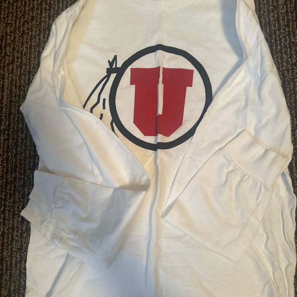 Hanes White Cotton Tee with Red Tag
